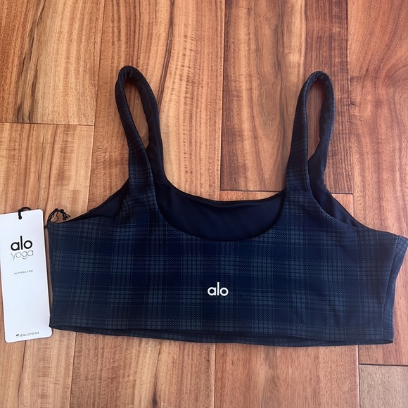 alo yoga Sports Bra MULTIPLE SIZES - Picture 5 of 5